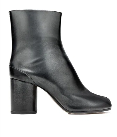 Maison Margiela Tabi Ankle Boots In Black