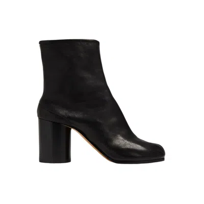 Maison Margiela Tabi Ankle Boots In Black