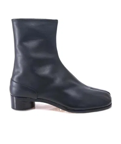 Maison Margiela Vintage Leather Tabi Boots In Black