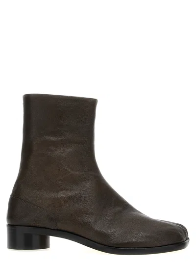 MAISON MARGIELA MAISON MARGIELA 'TABI' ANKLE BOOTS