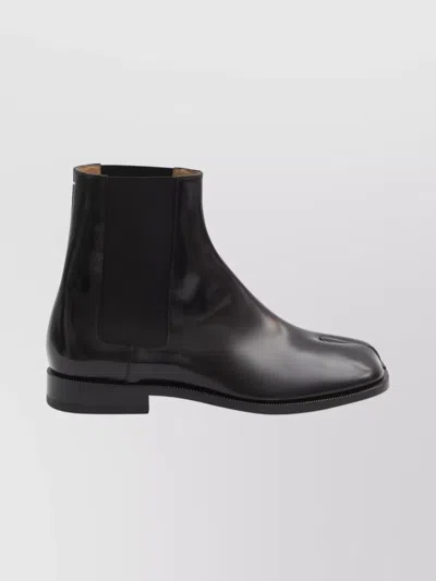Maison Margiela Tabi Toe Ankle Boots In Black