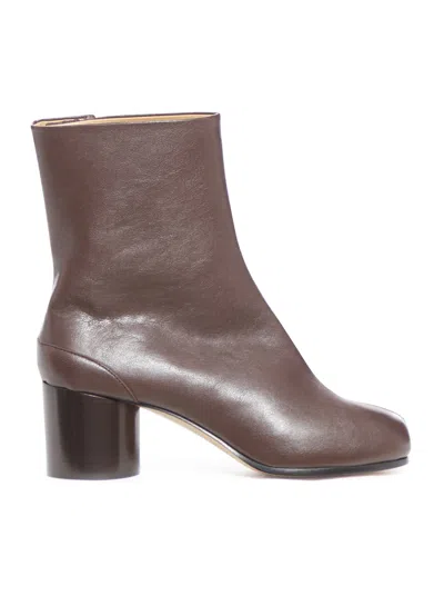 Maison Margiela Tabi Ankle Boots H60 In Chic Brown
