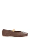 Maison Margiela Tabi Ballerina Flat Elastic Band Scarpe Basse Brown In Brown