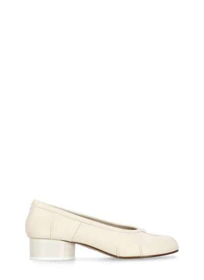Maison Margiela Tabi Ballet Flats In White