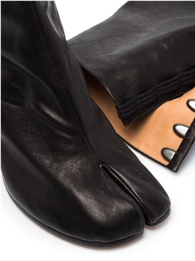 Maison Margiela Tabi Boot  In Leather In Nero