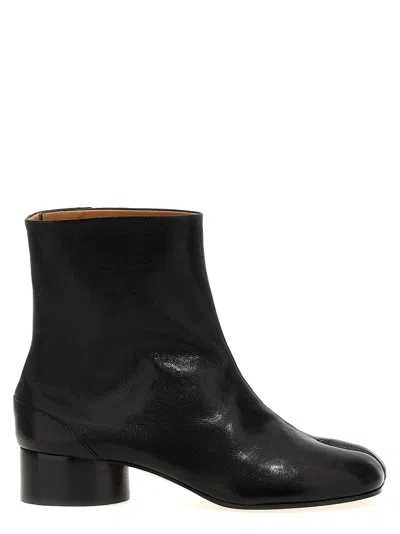 Maison Margiela Black Tabi Ankle Boots In T8013 Black