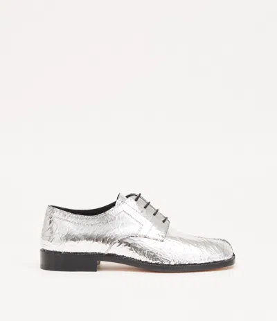 Maison Margiela Tabi Split-toe Metallic Textured-leather Derby Shoes In Silver
