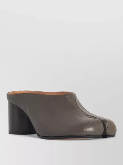 Maison Margiela Tabi Decollete Leather Mules Block Heel In Gray