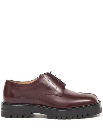Maison Margiela Tabi Lace-up Derby Shoes In Red