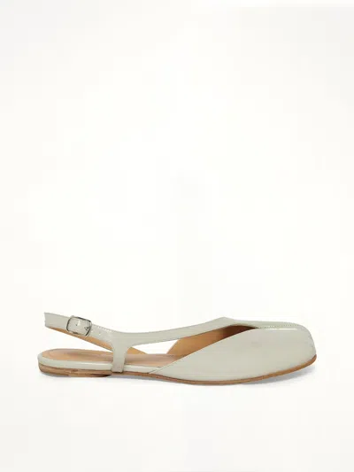 Maison Margiela Tabi Flat Slingback In Neutral