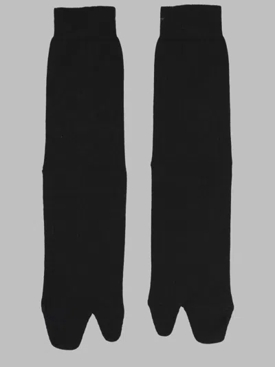 Maison Margiela Tabi Mini Socks For Men In Black