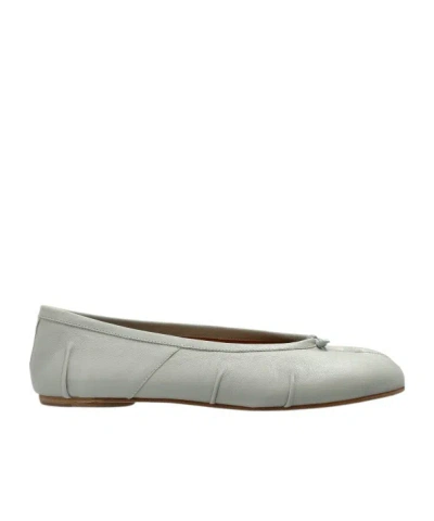 Maison Margiela Tabi Knotted Split-toe Ballerinas In Gray