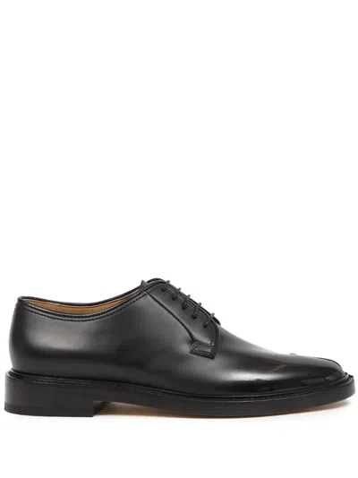 Maison Margiela Tabi Leather Lace-up Shoes In Black