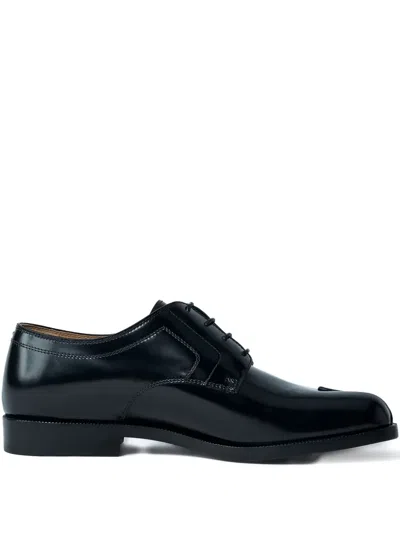 Maison Margiela Tabi Lace-up Shoes In Black