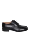 Maison Margiela Tabi Derby Shoes In Black