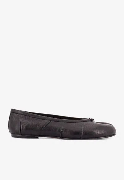 Maison Margiela Tabi Leather Ballet Flats In Black