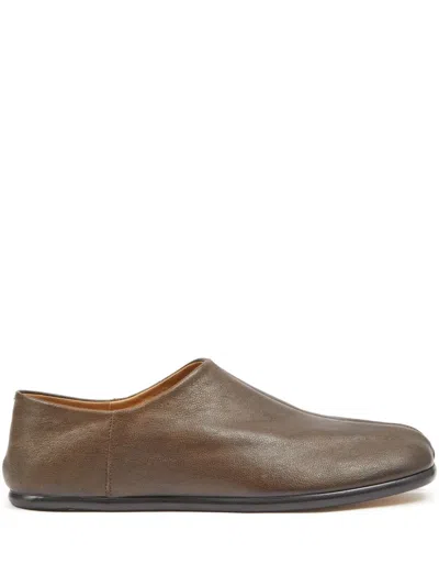 Maison Margiela Tabi Split-toe Suede Loafers In Brown