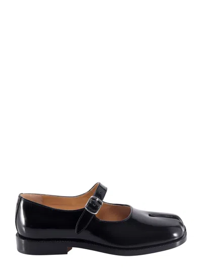 Maison Margiela Bovine Leather Mary Jane Pumps With Sheepskin Detailing And Elegant Buckle Closure In Black