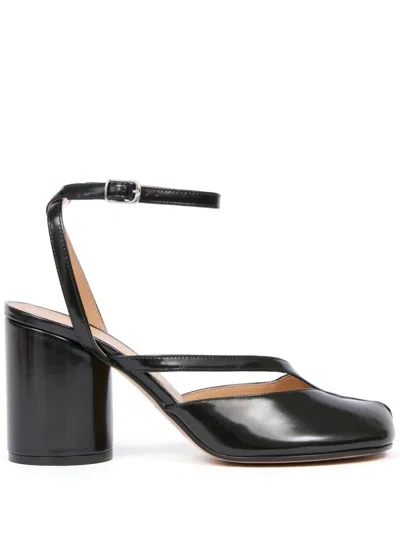 Maison Margiela Tabi Sandals In Brushed Leather In Black
