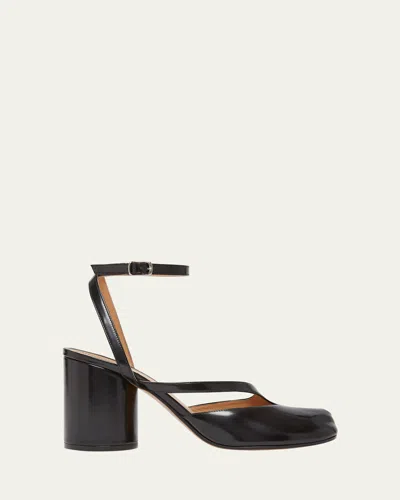 Maison Margiela Tabi Sandals In Brushed Leather In Black