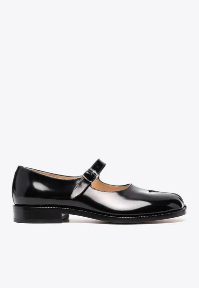 Maison Margiela Tabi Mary-jane Patent Leather Flats In Black