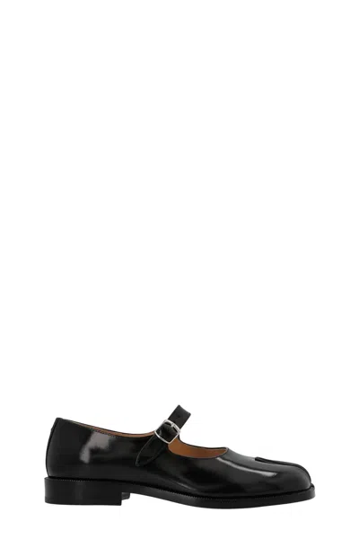 Maison Margiela Bovine Leather Mary Jane Pumps With Sheepskin Detailing And Elegant Buckle Closure In Black