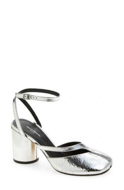 Maison Margiela Tabi Broken Mirror Leather Split-toe Pumps In Metallic