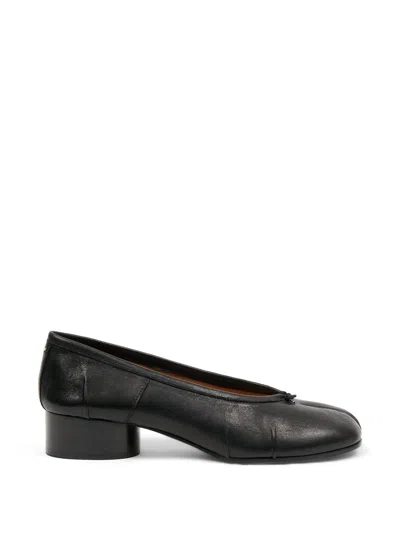 Maison Margiela Tabi Mini Ballet Flats With Distressed Finish, 3.5 Cm Heel In Nero