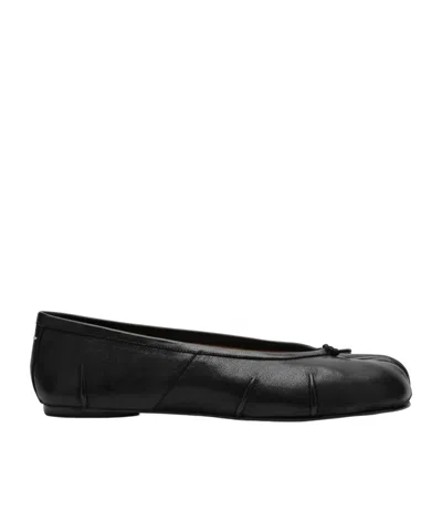 Maison Margiela Split-toe Minimalist Flat Shoes With Bow Accent In Black