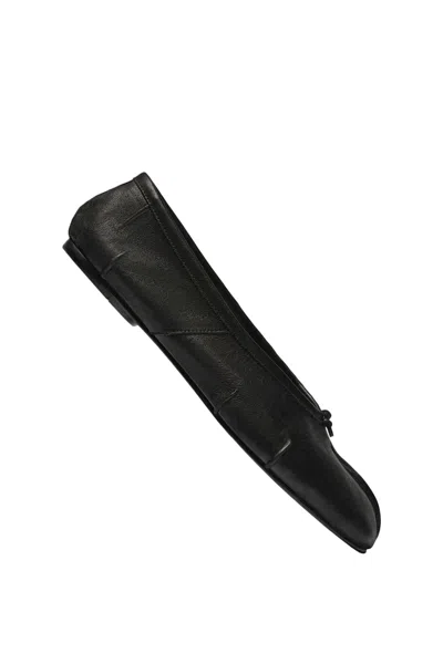 Maison Margiela Split-toe Minimalist Flat Shoes With Bow Accent In Black