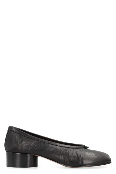 Maison Margiela Tabi New Leather Ballet Flats In Black