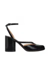 Maison Margiela Tabi Split-toe Glossed Leather Pumps In Black