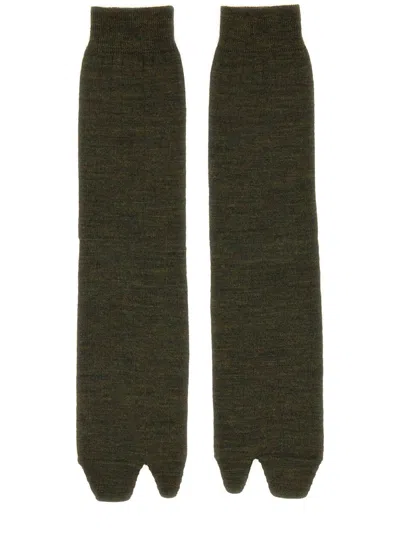 Maison Margiela Tabi Socks. In Green