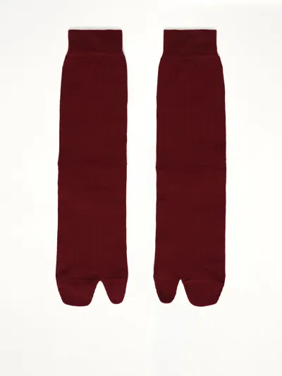 Maison Margiela Tabi Socks In Burgundy