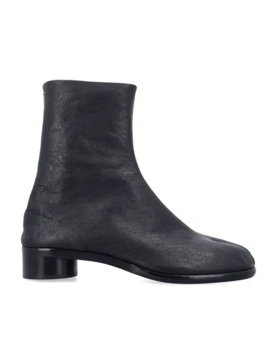 Maison Margiela Tabi Split Toe Leather Ankle Boots In Black