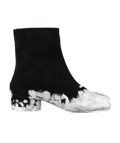 Maison Margiela Tabi Split-toed Boots In Black