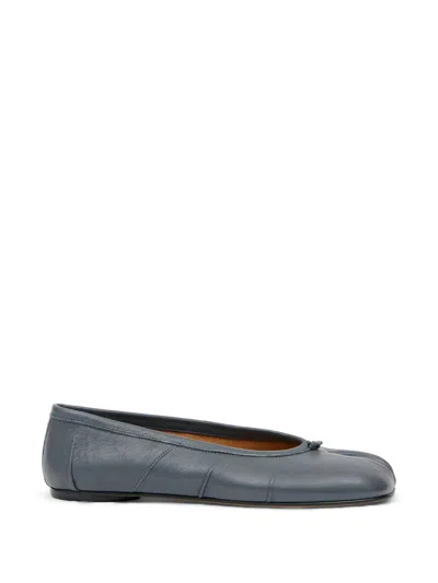 Maison Margiela Tabi Split-toe Ballet Flats In Gray