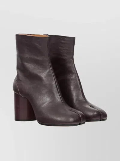MAISON MARGIELA TABI STYLE LEATHER ANKLE BOOTS