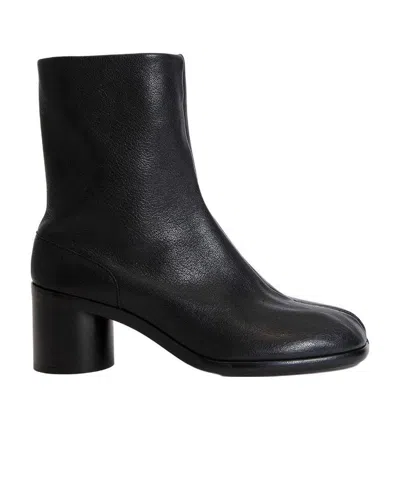 MAISON MARGIELA MAISON MARGIELA TABI TOE ANKLE BOOTS