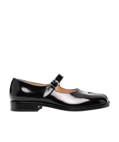 Maison Margiela Tabi Toe Mary Jane Shoes In Black