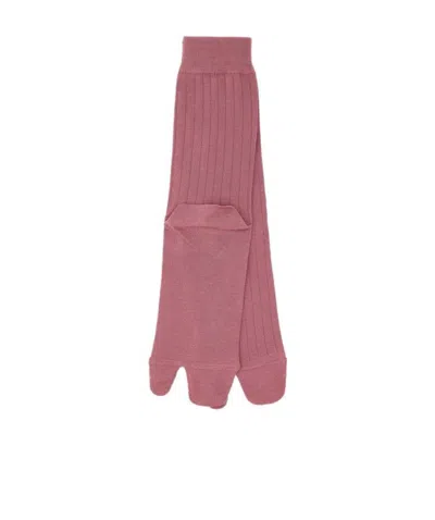 Maison Margiela Tabi-toe Ribbed-knit Socks In Pink