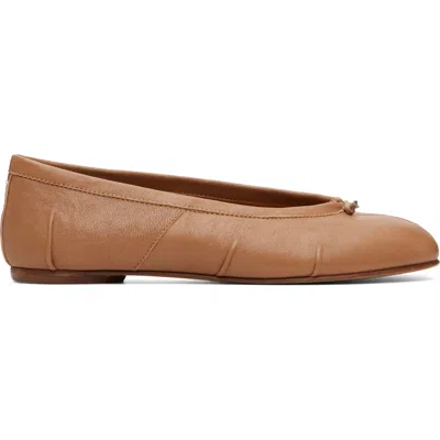 Maison Margiela Tan Tabi New Ballerina Flats In Brown