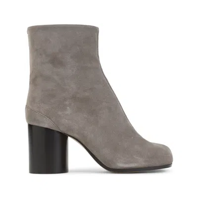 Maison Margiela Tabi Split-toe Suede Ankle Boots In Neutral