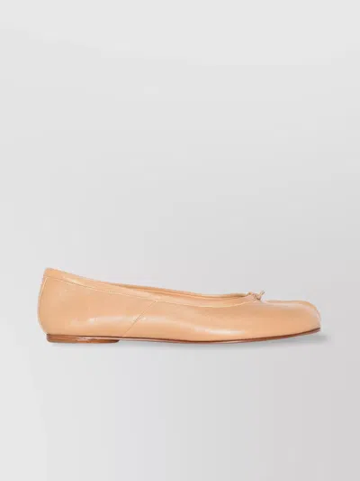Maison Margiela Toe Bow Ballet Flats In Cream