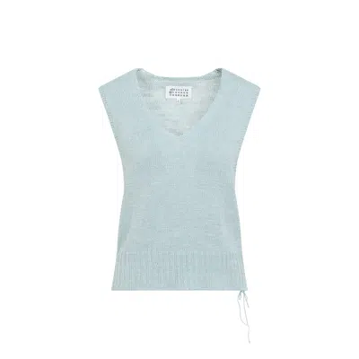 Maison Margiela V-neck Knitted Vest In Blue