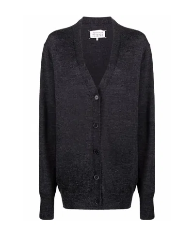 Maison Margiela V-neck Button-fastening Cardigan In Black
