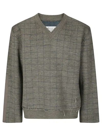 Maison Margiela V-neck Sweater With Subtle Checkered Pattern In Gray