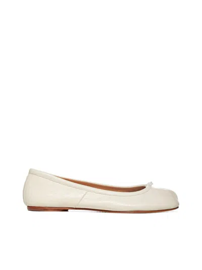 Maison Margiela Split-toe Leather Ballerina Shoes In White