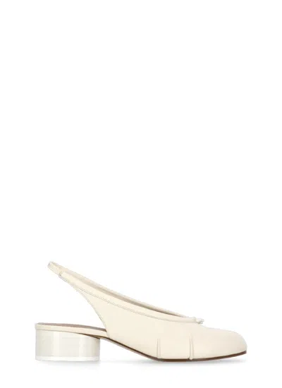 MAISON MARGIELA MAISON MARGIELA WHITE LEATHER TABI SLINGBACK