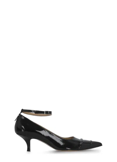 Maison Margiela Kinkies Pumps In Black